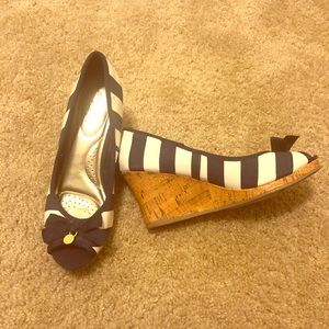 Navy and white wedges